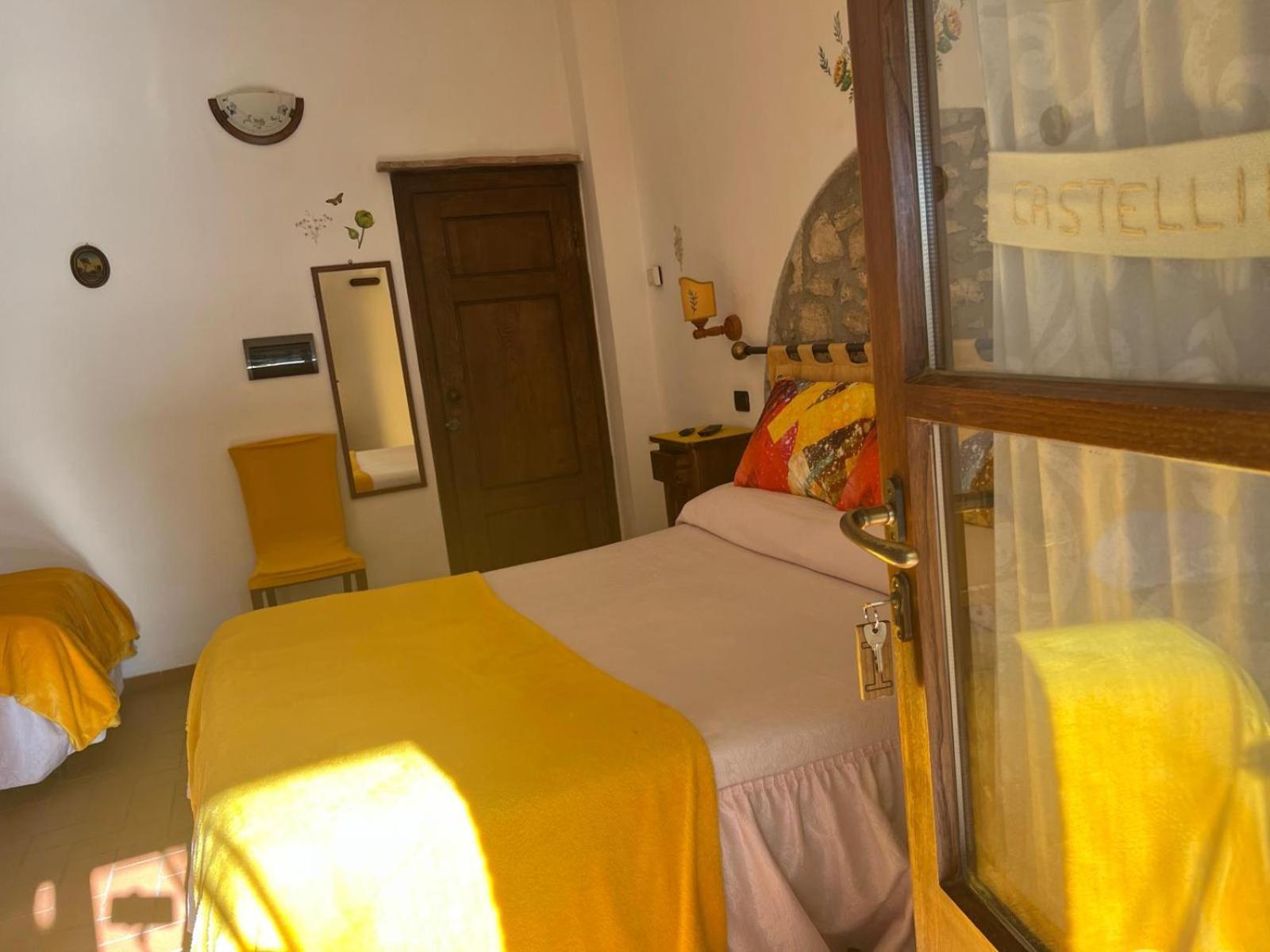 סטורניה Agriturismo La Castellina מראה חיצוני תמונה